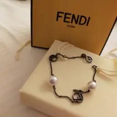新品直営購入 フェンディ レディースアクセサリー ブレスレット パール ロゴ