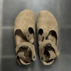 Item thumbnail for item 46fd09da-ec77-4a13-8cb9-642cd361987c