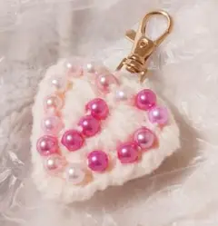 Item thumbnail for item 3fa0877d-a8a0-42c8-983c-9069f7739e55