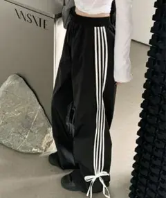 【最終値下げ】Vipoaサイド リボン トラックパンツ