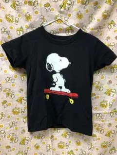 ♡KAWS × PEANUTS スヌーピー Tシャツ♡