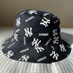 Supreme ニューヨーク・ヤンキース バケットハット M/L Supreme ニューヨーク・ヤンキース バケットハット - メルカリ