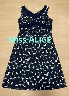 ワンピース　ミスアリス　Miss ALICE シニフェ　Mサイズ　匿名配送