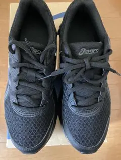 【新品未使用】アシックスasics ブラック スニーカー JOLT3