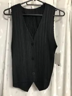 イッセイミヤケ PLEATS PLEASE プリーツプリーズ ベスト新品