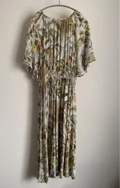 H＆Mワンピース　ボタニカル柄　EUR Sサイズ