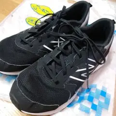 ニューバランスGE650BK1　スニーカー　 業者クリーニング済　24.5cm