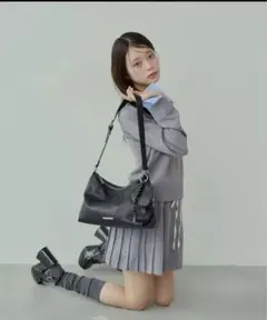 Chico【500mlペットボトル収納可】チャーム付きミディアムバッグ