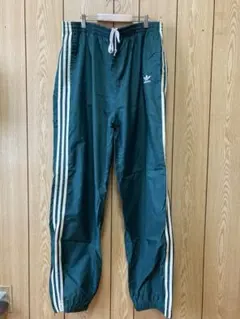 ヴィンテージ　レア商品　adidas アディダス　ナイロンジャージパンツ　古着