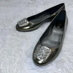【美品】COLE HAAN フラットシューズ ゴールド ビジュー付 23.5cm