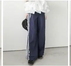 【新品タグ付】AMELYサイドライン トラックパンツ ワイドパンツ ネイビー