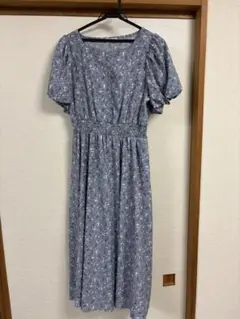 ハニーズ　花柄ワンピース　Ｌサイズ