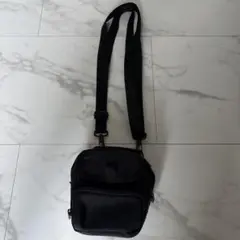 黒 メッシュ スマホショルダーバッグ