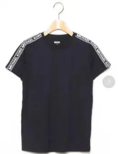 マイケルコース ロゴテープ半袖Tシャツ ロゴライン