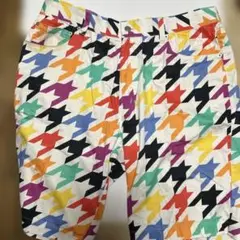 ラウンドマウスのゴルフシヨウトバンツパンツです。