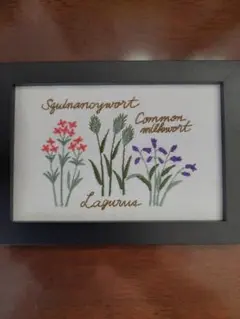 スギナノイワート・ミルクワートの刺繍アート