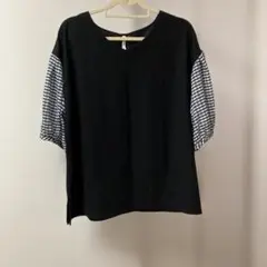新品　黒のVネック　半袖カットソー　4L