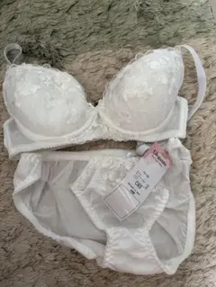 新品未使用 Sankei ブラジャー　ショーツ 三恵