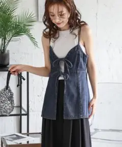 【新品同様✨】ペプラム Uネック キャミソール