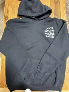 ANTI SOCIAL SOCIAL CLUB フード付きパーカー 黒
