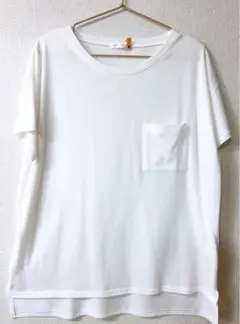 ボナジョルナータ　白アシンメトリー半袖Tシャツ ポケット付き