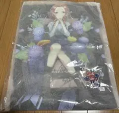 ⭐️五等分の花嫁　UGC アパレルコラボ７弾　グラフィックTシャツ 中野三玖⭐️