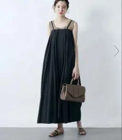 値下　新品　未使用　コットンベアサロペット　黒