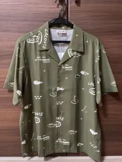 LACOSTE ウルトラドライオープンネック総柄シャツ
