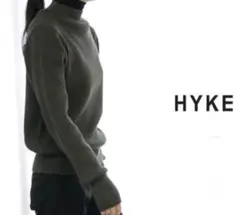 HYKE ボトルネックニット