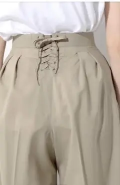 HYKE バックレースアップ パンツ 新品 未使用