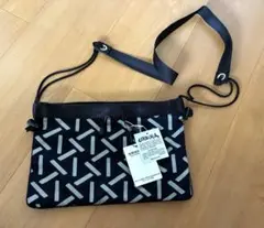 Item thumbnail for item 20b9093f-4642-4ba3-b941-b152b4fb127e