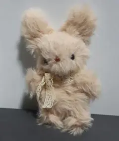 ベージュのファーうさぎ　モールドール