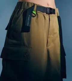 ナイキ フェンチェンワン カーゴパンツ tシャツセット ナイキ×フェン・チェン・ワン、1着で多様な着こなしができる