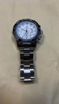 新品　未使用　未開封　腕時計　メンズ　シルバー　電池式　クォーツ