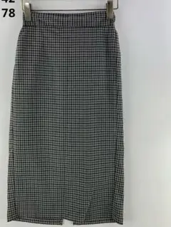 チェック柄タイトスカート