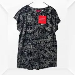 2204☆ユニクロ× Ivana Helsinki Tシャツ　Lフレンチスリーブ