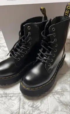 Item thumbnail for item ae288ad2-8828-4de1-922f-53c5e09a6c00