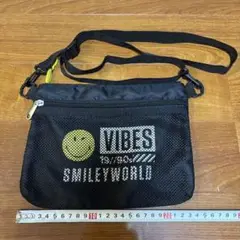 SMILEY world ショルダーバッグ　サコッシュ