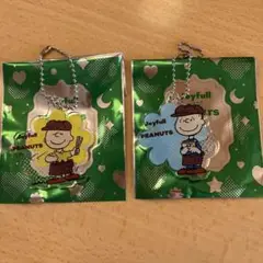 ジョイフル スヌーピー アクキー チャーリーブラウン ライナス
