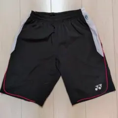 YONEX ハーフパンツ 黒 サイドライン（赤）SS