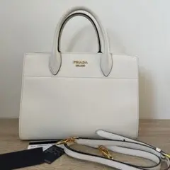 PRADA 2way バッグ 定価34万円