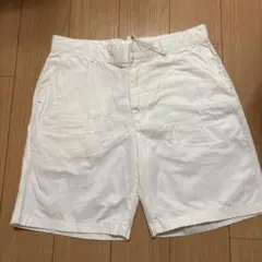 UNIQLO ホワイト ショートパンツ L