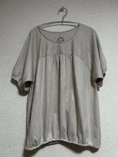 美品　ベージュ トップス 半袖　ゆったり