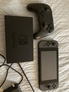 Nintendo Switch 本体 ＆ドック＆プロコン （全てほぼ未使用）