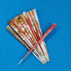 茶色系プラスチック紙製スポーツ吹き矢の矢　標準タイプ　１０本＋１本