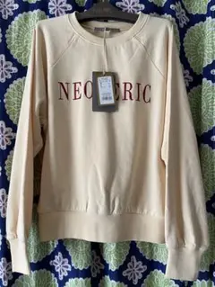 未使用　anna kerry neotericロゴ　トレーナー