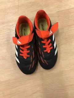 サッカー　トレーニングシューズ　ジュニア　19㎝