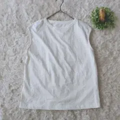 ヌガティーヌ　nougatine ノースリーブTシャツ カットソー　白　シンプル