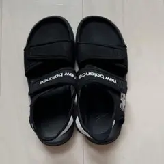 New Balance ニューバランス　ブラック サンダル　18cm