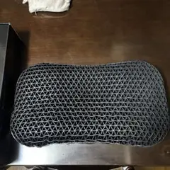 ヒツジのいらない枕 ハニカム構造 黒